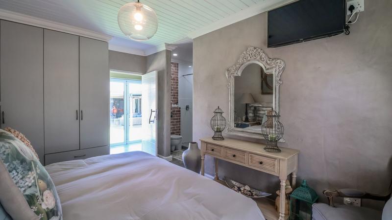 5 Bedroom Property for Sale in Num Num Cape Estate Western Cape